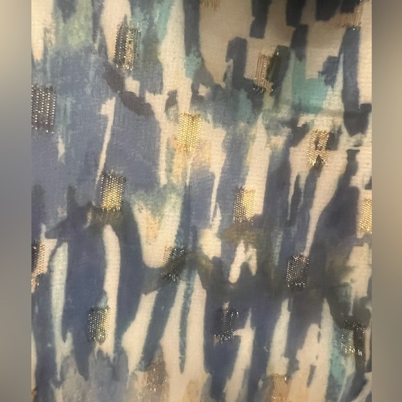 Periwinkle collection gold & blue patterned blouse - Picture 4 of 4